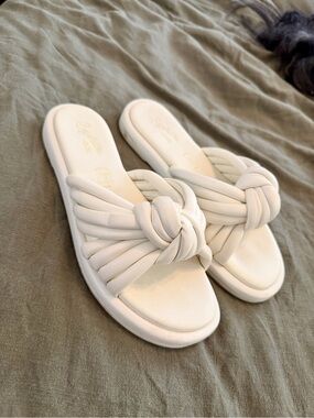 Seychelles Simply The Best Slide Sandals